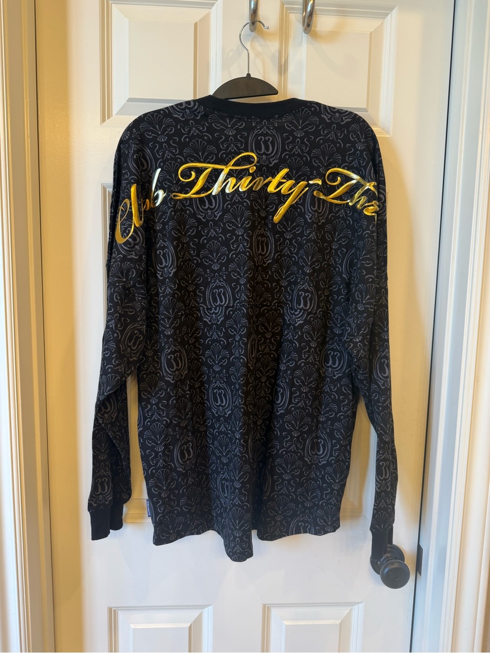 Disneyland Club 33 Spirit Jersey, Size M - Picture 8 of 9
